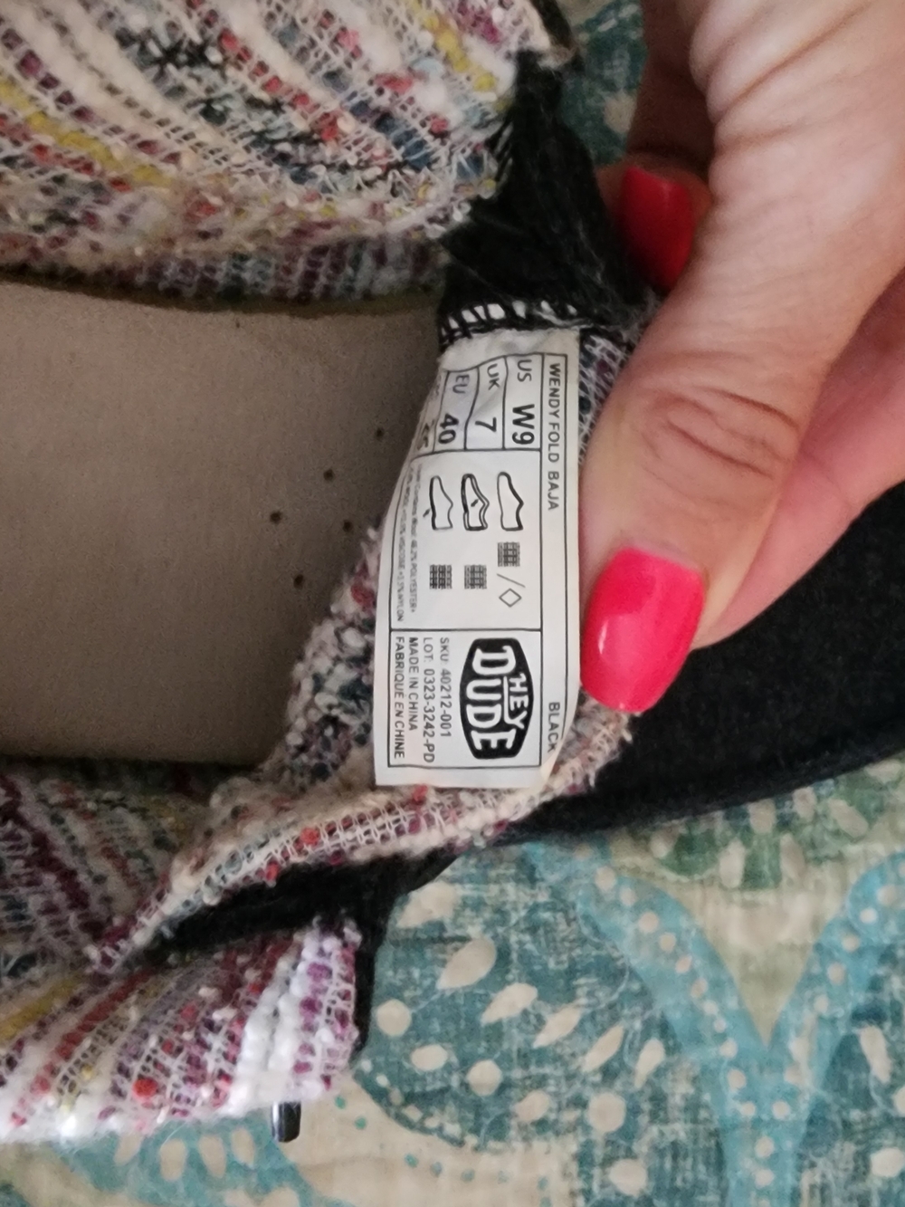Hey Dude Wendy Fold Baja Womens 9 Black Multi Color Knit-Cuff - Picture 3 of 11